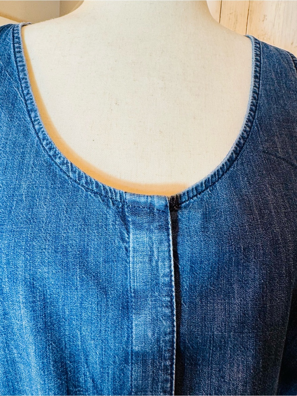 GAP Denim | Peplum Tank Top Medium Chambray Sleeveless Top - Picture 7 of 13